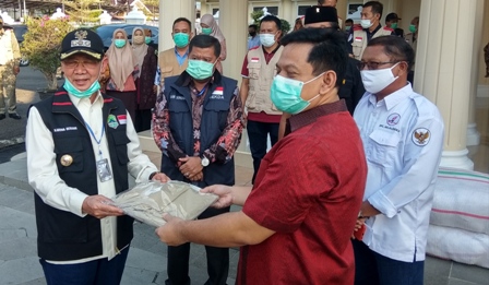 Taruna Merah Putih Bentuk Tim Relawan Covid-19