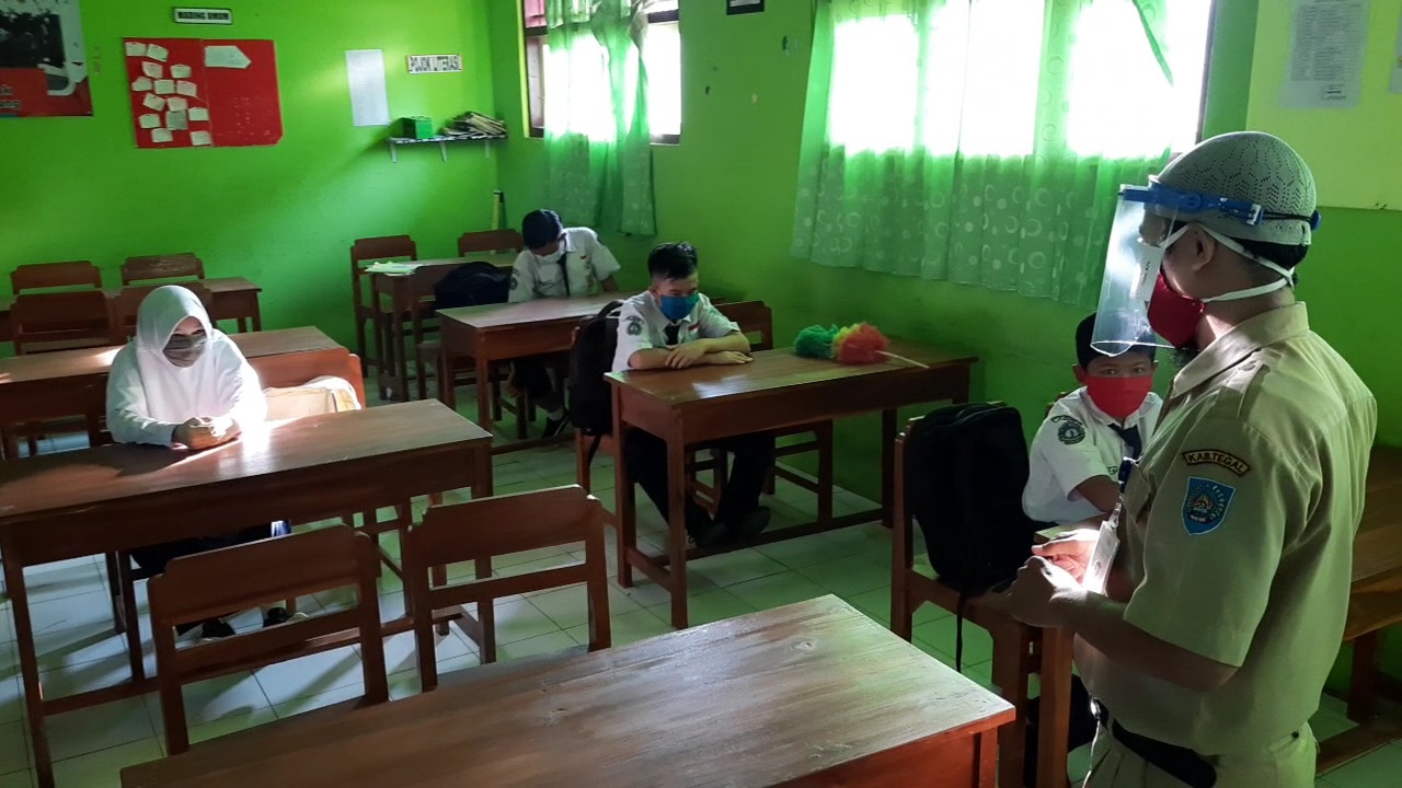 Selama PSBB Jawa-Bali, Sekolah Tetap Mengacu pada SKB 4 Menteri
