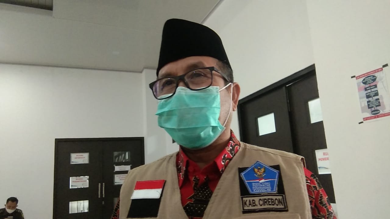 Bupati Cirebon Pernah Jadi Pemain Sepak Bola Api