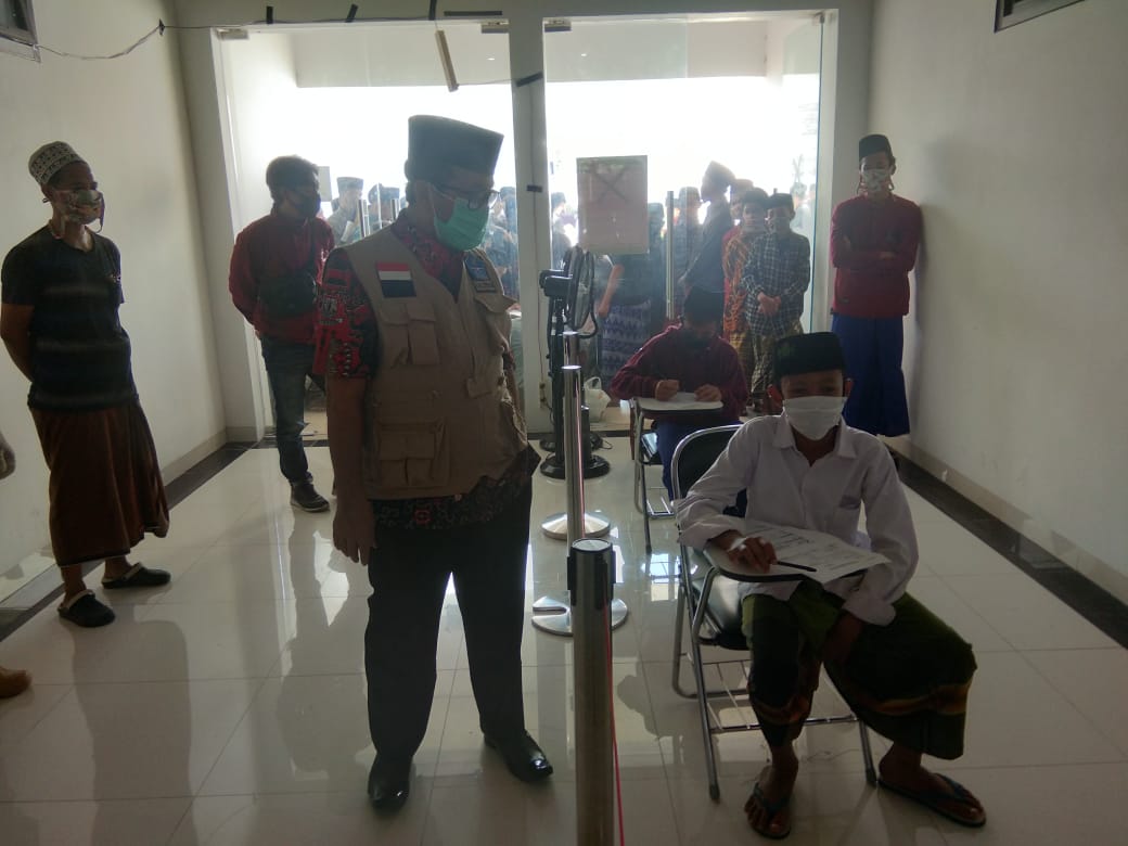 Bupati Gratiskan 15 Ribu Rapid Test dan 200 Swab Test untuk Santri