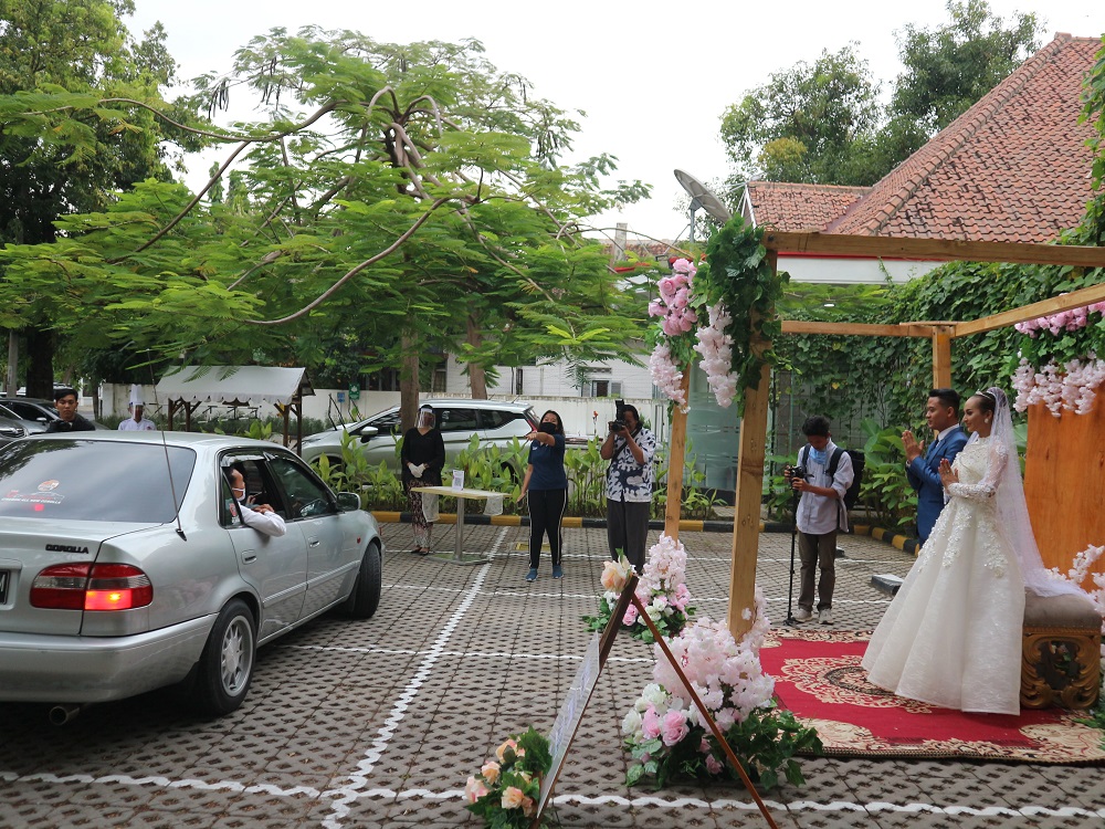Wedding Drive Thru, Solusi Pernikahan dengan Protokol Covid-19