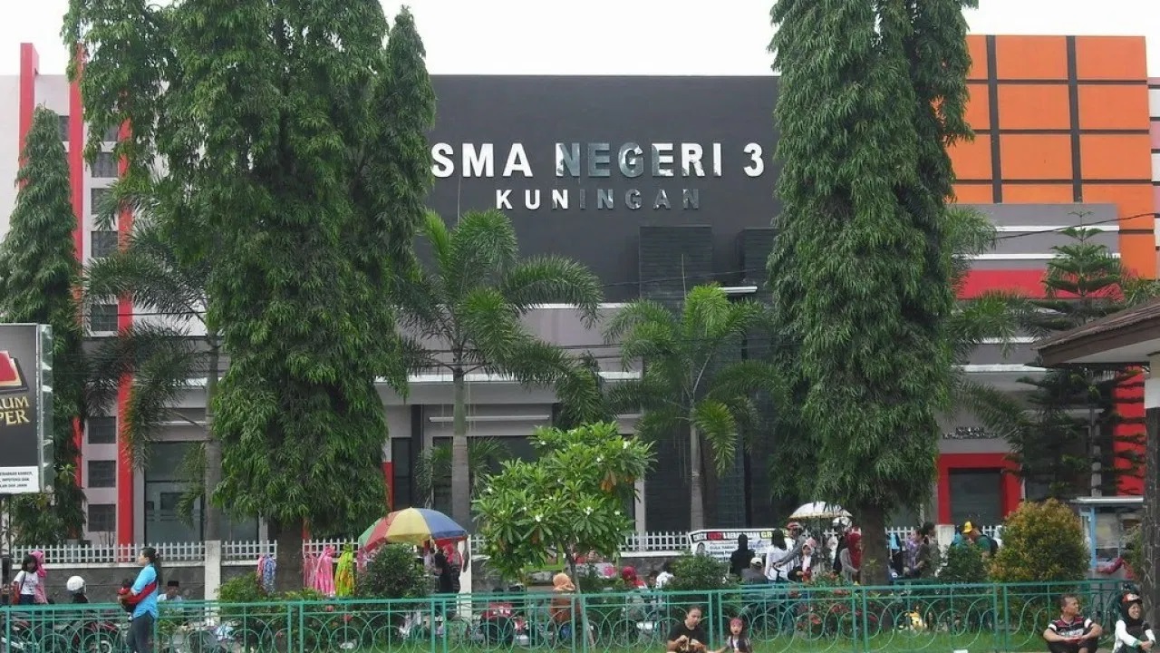 Wali Murid SMAN 3 Kuningan Protes Iuran