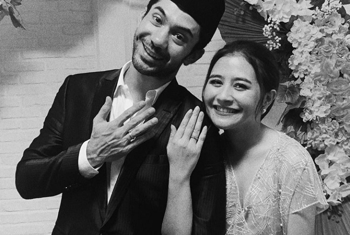 Heboh Prilly Latuconsina dengan Reza Rahadian Pamerkan Cincin, Tunangan?