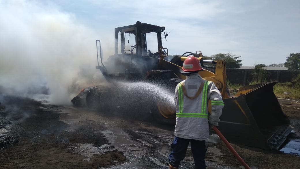 Area Penyimpanan Batubara di Rawa Urip Terbakar