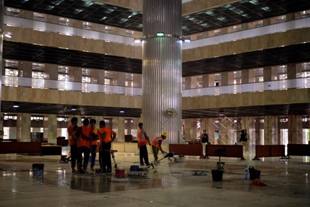 Putuskan Tak Ada Salat Id di Istiqlal, Muhadjir: Jangan sampai Ada Klaster dari Salat Iduladha