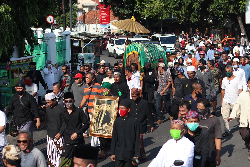 Sultan Sepuh 4 Tahun Melawan Kanker Usus