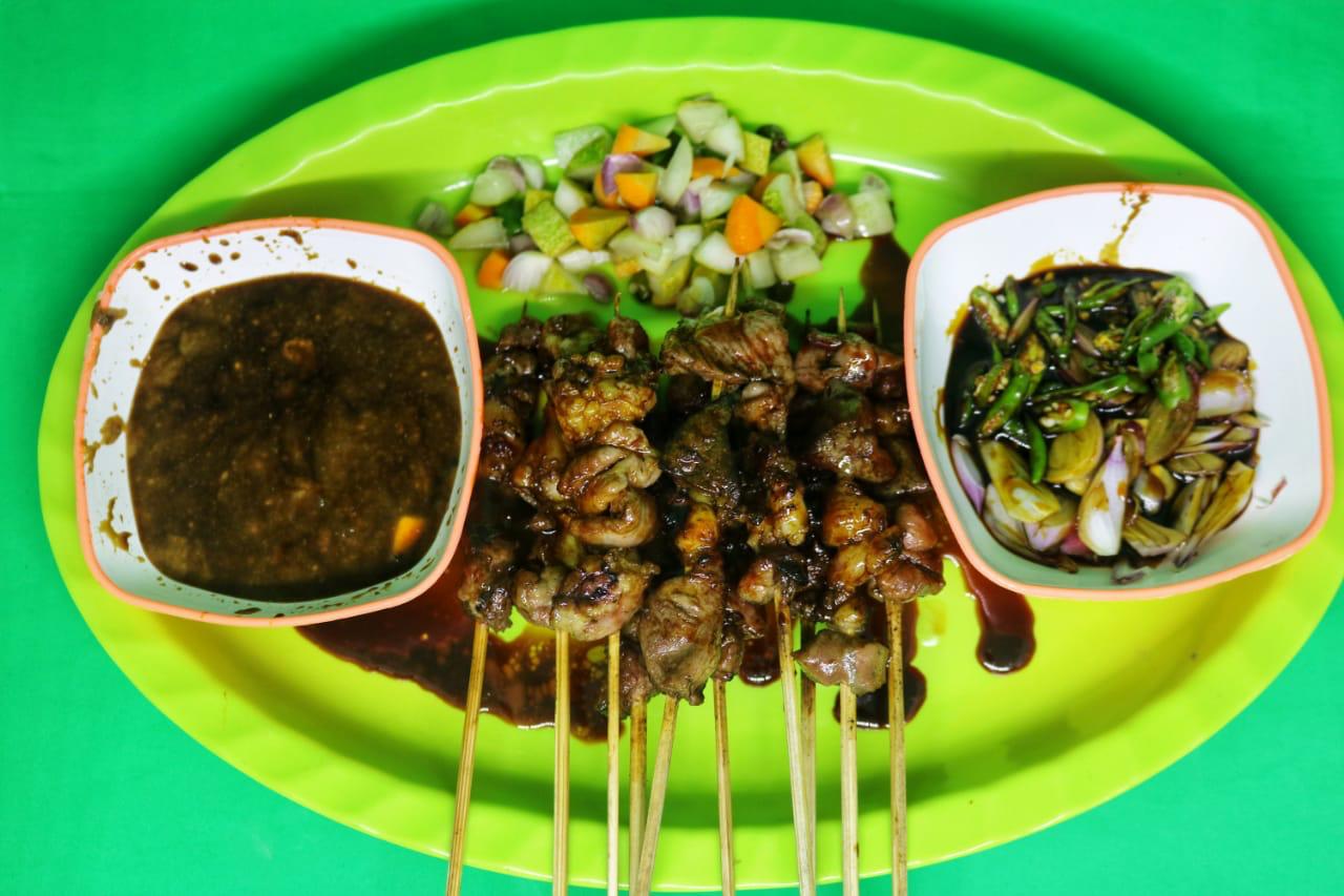 Menu Idul Adha, Masakan Olahan Daging Sapi dan Kambing di Warung Mang Cecep