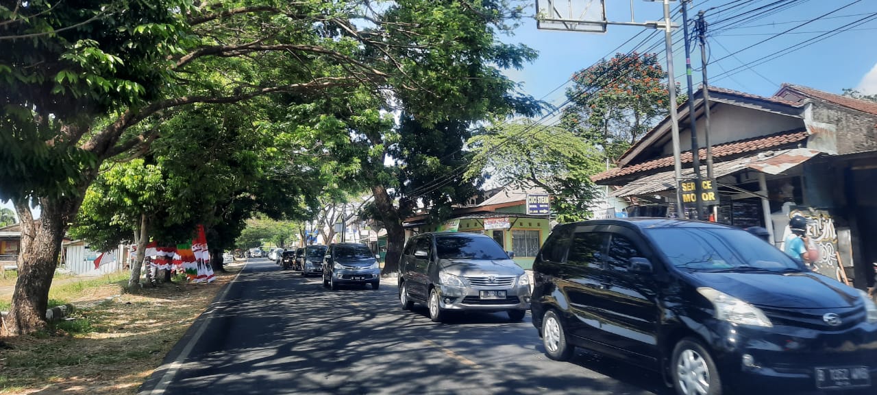 Kendaraan Arus Balik Idul Adha Padati Jalan Kuningan