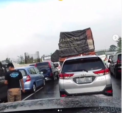 Banjir di Tol Padaleunyi Disebabkan Proyek Kereta Cepat