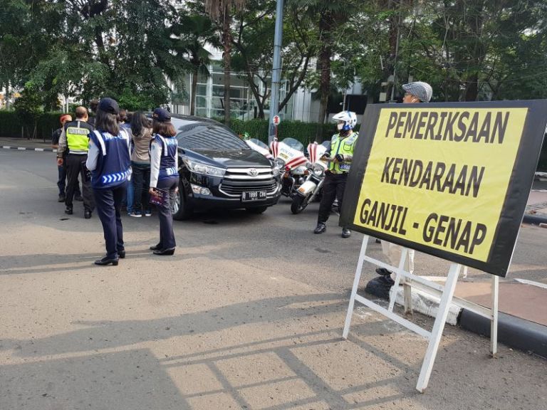 Pembatasan Sistem Ganjil Genap di Semua Ruas Jalan Selama 24 Jam, Berlaku untuk Motor?