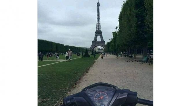 Wow, Honda Revo sampai ke Menara Eiffel