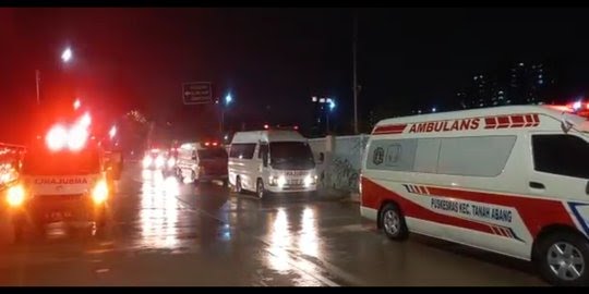 Viral Antrean Ambulance ke Wisma Atlet, Ini Penyebabnya