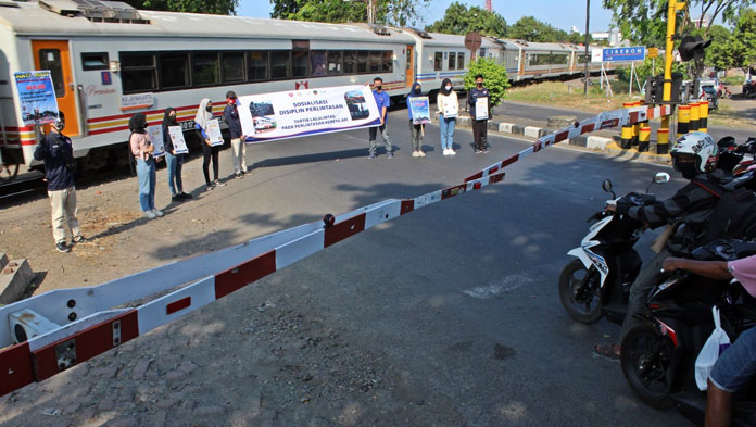 Tahun Ini Sudah 40 Kecelakaan Kereta Api di Perlintasan Sebidang Daop 3 Cirebon, 20 Nyawa Melayang