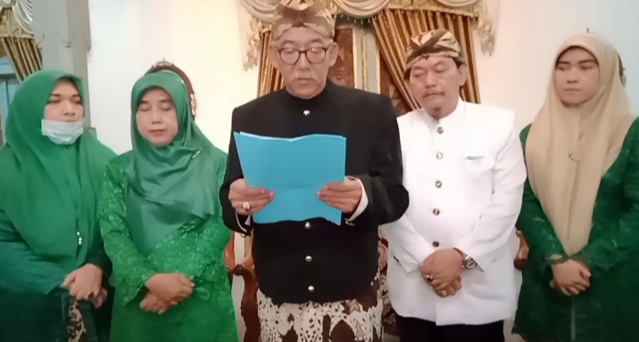 Keluarga Kesultanan Cirebon Tidak Akui Luqman Zulkaedin sebagai Sultan Sepuh