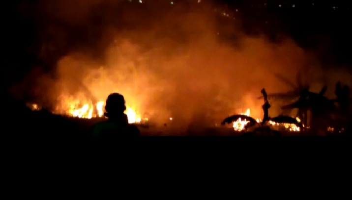 Disulut dari Sampah, Lahan Kosong di Desa Weru Lor Kebakaran