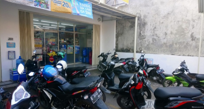 Karyawan Minimarket Buka Toko, Motornya Dicuri