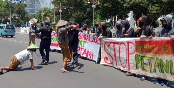 Peringati Hari Tani Nasional, Mahasiswa Cirebon Minta Reforma Agraria Ditegakkan