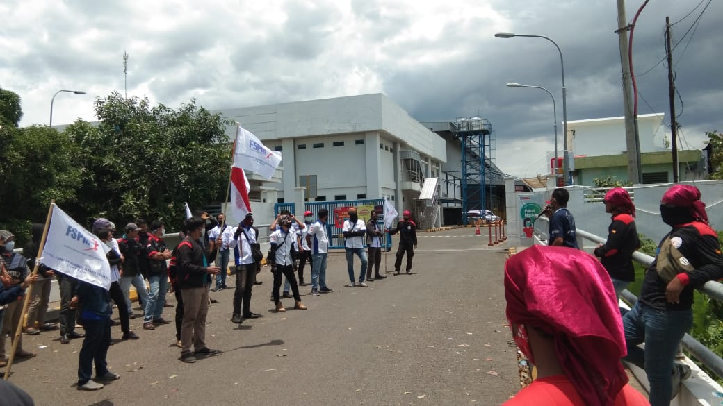 Demo di Cirebon, 7 Poin Penolakan Buruh atas Omnibus Law RUU Ciptaker