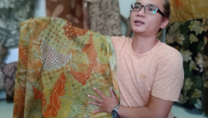 Perajin Batik Kriyan Ciptakan Motif Daun Jati