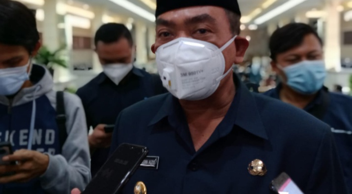 Begini Tanggapan Wali Kota Azis soal Demo Omnibus Law di Kota Cirebon yang Berujung Ricuh