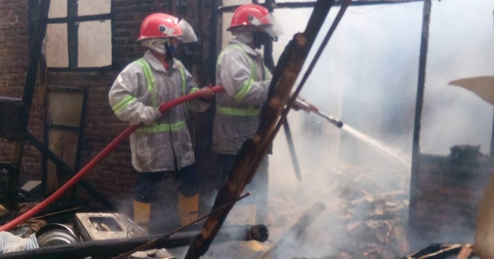 Berawal Mengisi Bensin Literan ke Botol, Rumah Warga Bakung Kidul Ludes Terbakar