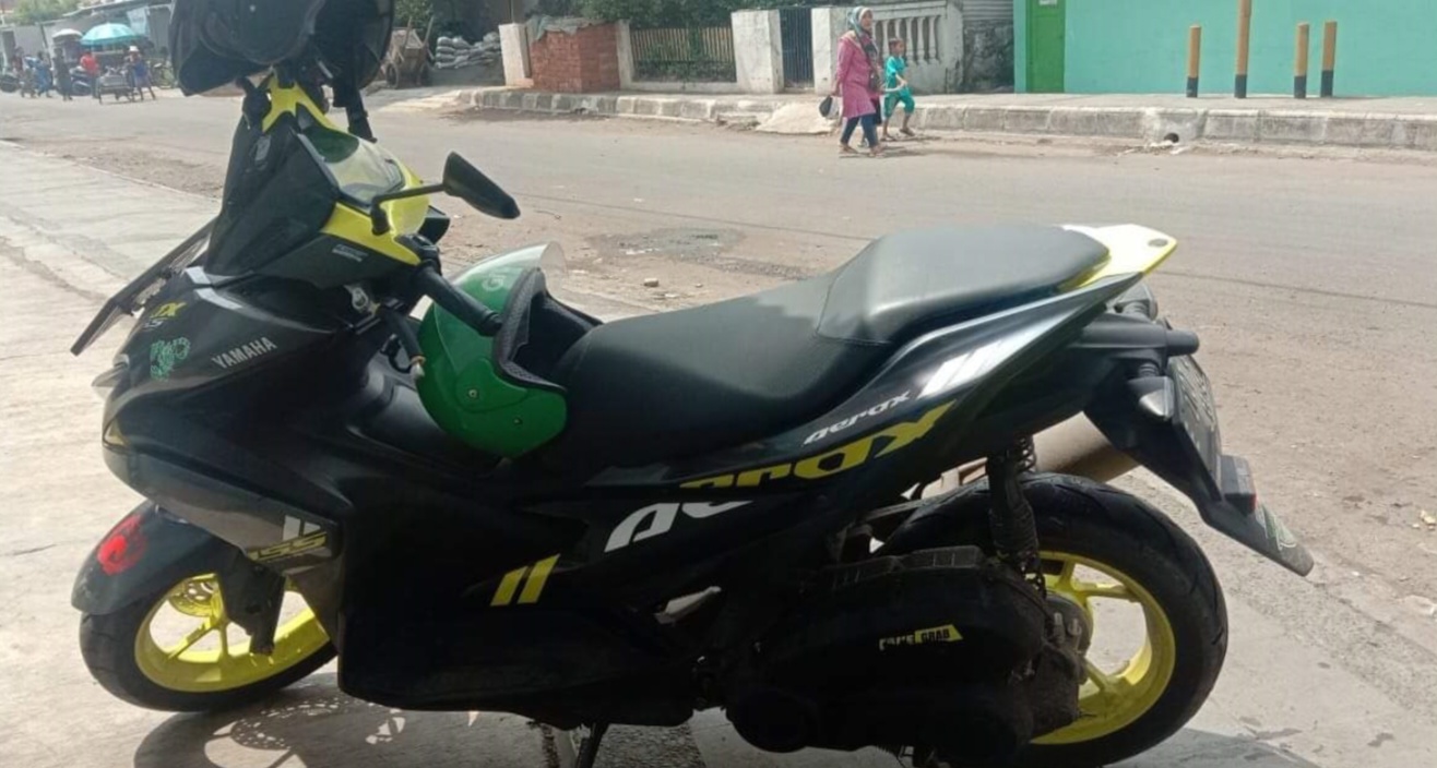 Ngaku Polisi, Sikat Motor Tukang Ojek Online