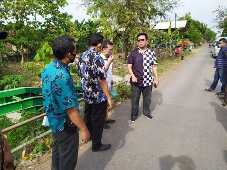 Dorong Perbaikan Jalan dan Jembatan Gembongan