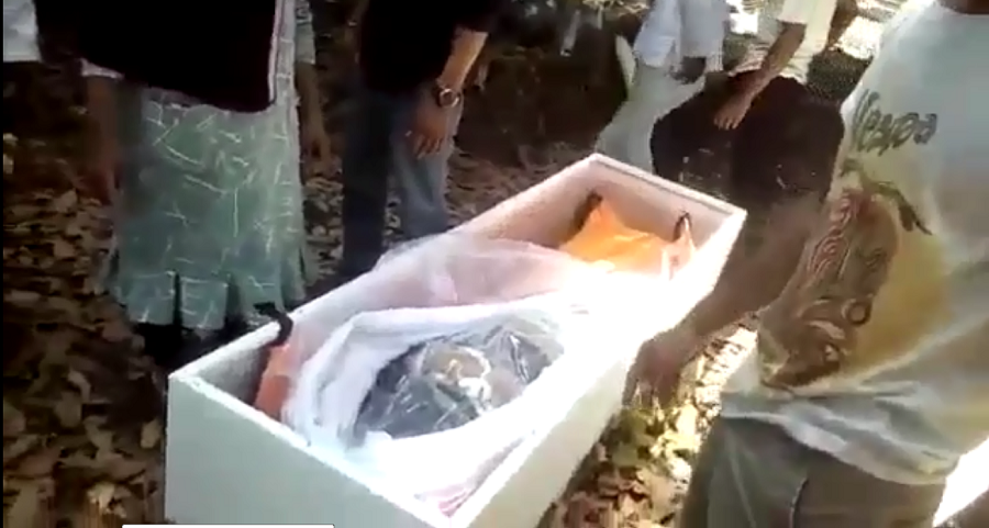 Pemakaman Korban Covid-19 di Gunungjati Ricuh, Warga Buka Peti