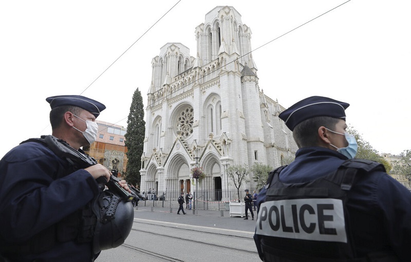 Perancis Makin Ngeri, 3 Orang Tewas Diserang dengan Pisau, Salah Satunya Dipenggal