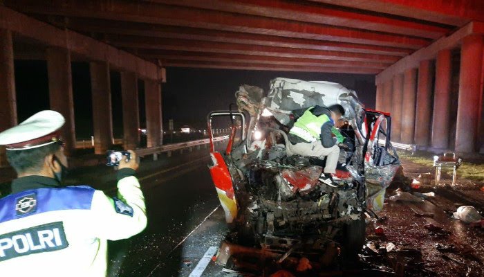 Tabrakan Beruntun Tol Cipali, 10 Orang Tewas