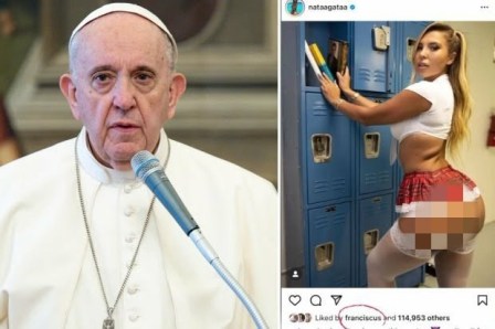 Di-like oleh Paus Fransiskus, Model Seksi Ini Klaim akan Masuk Surga