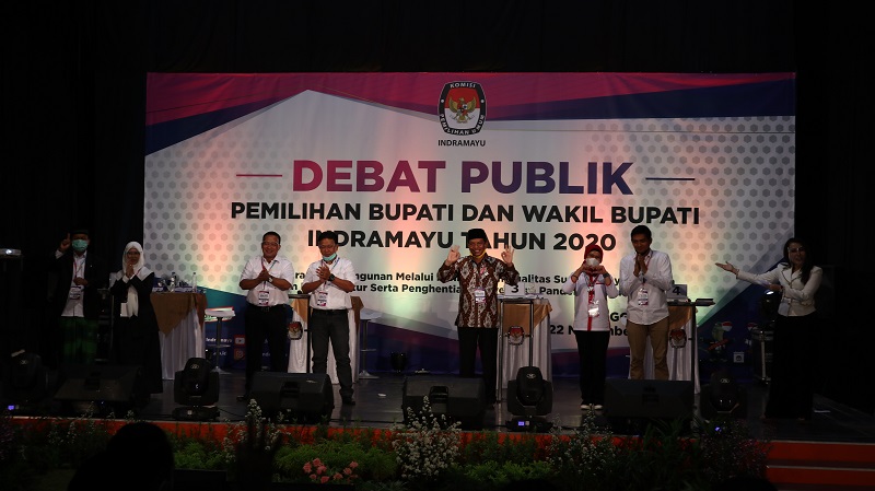 Pasca Debat Kandidat, Nina-Lucky Ungguli Polling untuk Pimpin Indramayu