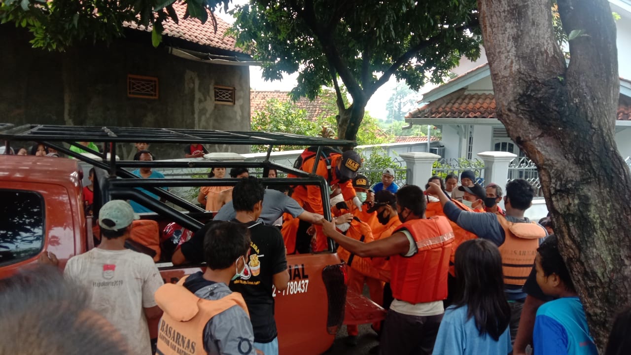 Berenang di Kali Dekat Rumah, Seorang Anak Terseret Arus Sungai Suba