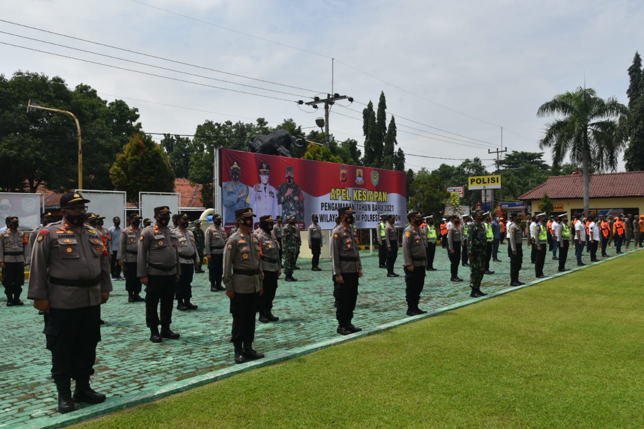 Malam Tahun Baru, Jam 8 Malam Kendaraan Tak Boleh lewat Gronggong