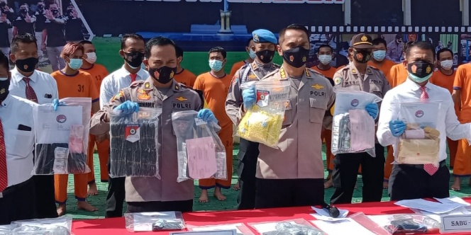 Jelang Nataru, Polresta Cirebon Tangkap 28 Pengedar Serta Pengguna Narkoba dan Obat Keras