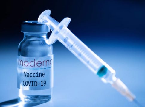 Moderna:  Vaksin Buatannya Ampuh Cegah Infeksi Varian Baru Covid-19