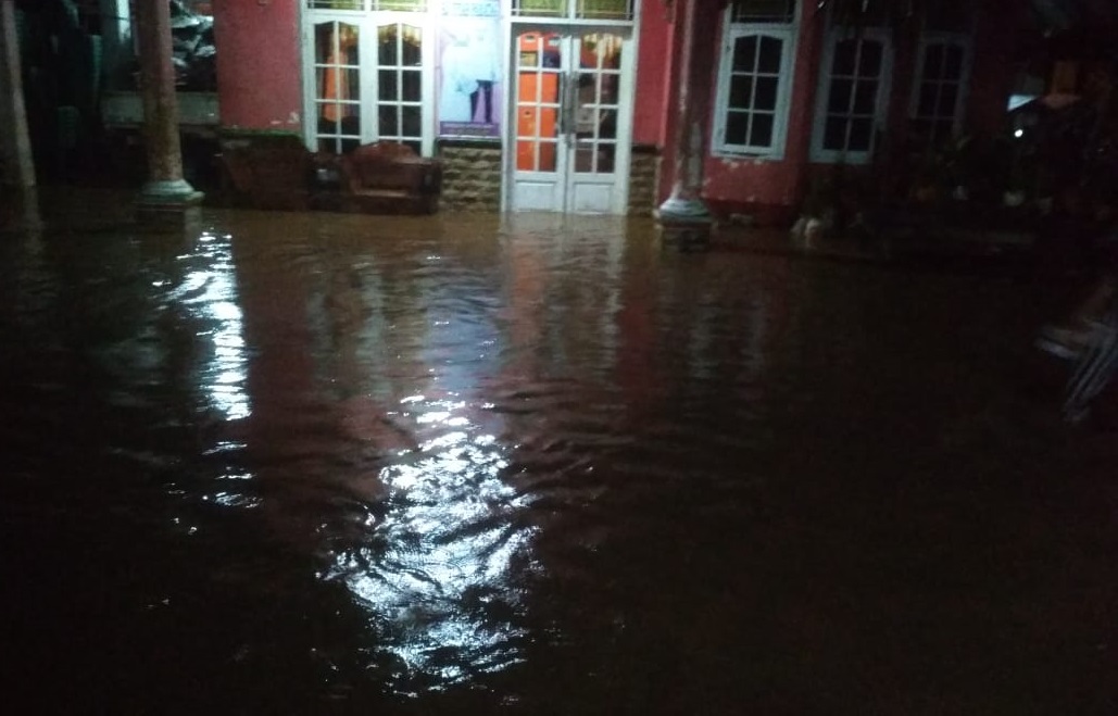 Cirebon Timur Diterjang Banjir, di Japura Bakti Sampai 1 Meter