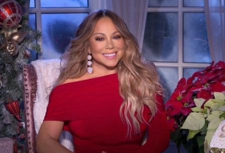 Mariah Carey Pakai Perhiasan Buatan Indonesia