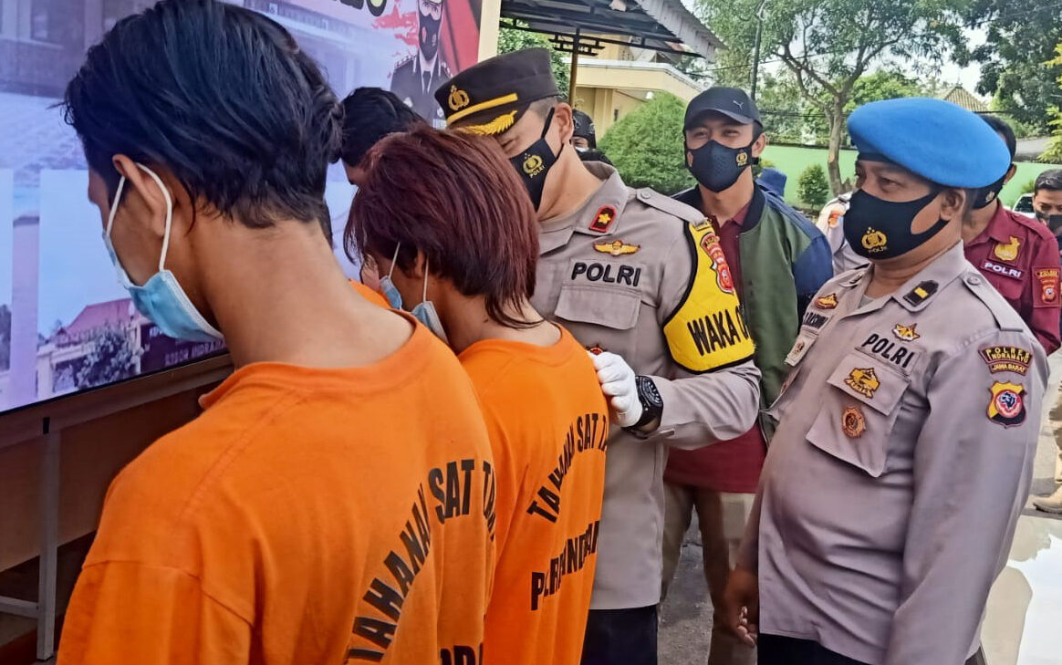 Dasar Preman Kampung, Korbannya Teriak Tolong, Ikut Panik dan Kabur