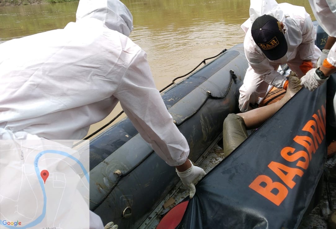 Keanehan Warga Tenggelam di Sungai Cimanuk, Harus Berenang Nyeberang Sungai Tiap Hari