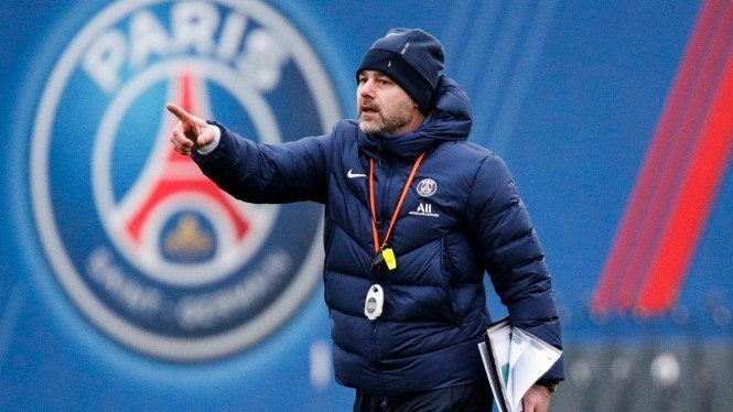 Pelatih Baru Ini Meragukan Masa Depan PSG