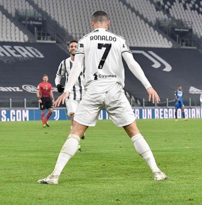 Masa Depan Ronaldo Bersama Juventus Diungkap sang Kekasih, Bertahan