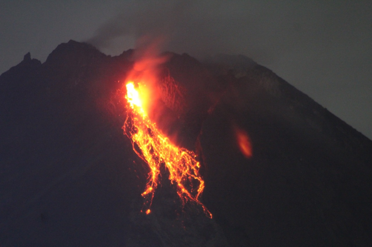 Waspada, Aktivitas Vulkanik Gunung Merapi Juga Meningkat