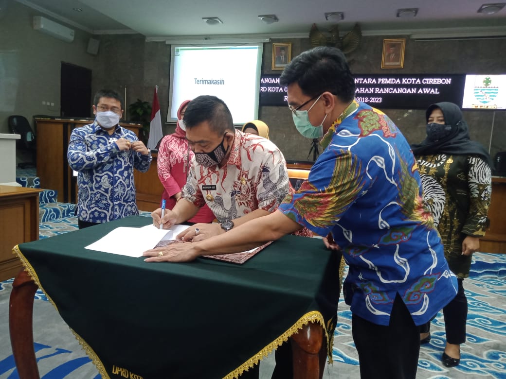 Sah, Wali Kota Cirebon Teken Perubahan RPJMD 2021