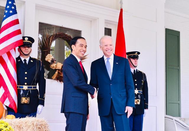 Jokowi Ucap Selamat Kepada Joe Biden dan Kamala Harris