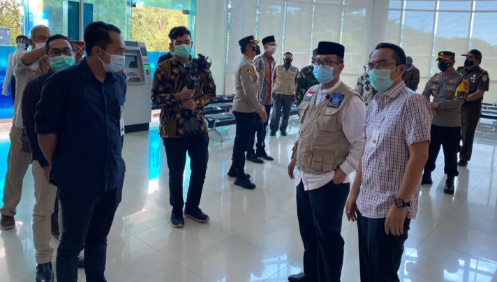 Monitoring dan Evaluasi Satgas Covid-19 terkait PPKM, bjb Kantor Cabang Sumber Terapkan Protokol Kesehatan