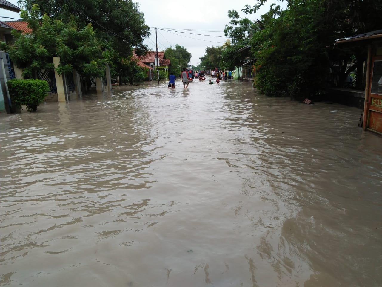 Sejumlah Daerah di Kabupaten Cirebon Masih Terendam Banjir Pagi Ini