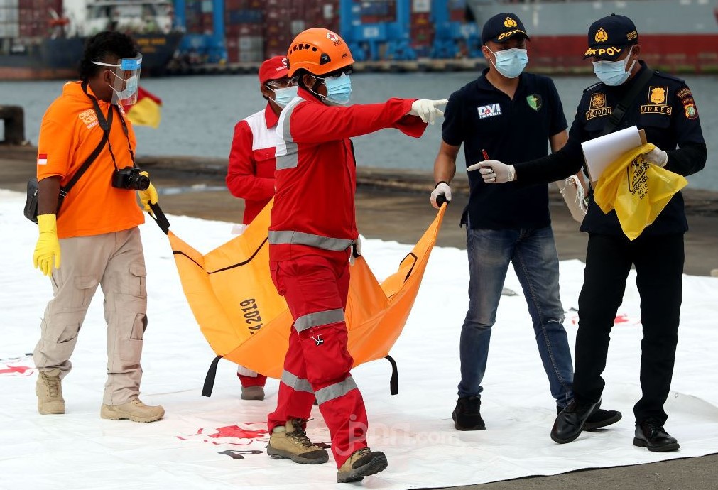 Telah Ditemukan 19 Kantong Bagian Tubuh Korban Sriwijaya Air SJ-182