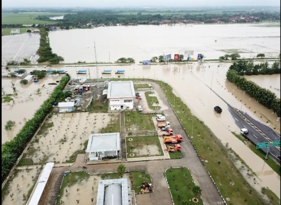 Banjir Mulai Surut, Gerbang Tol Kertajati Sudah Dibuka, Kecuali Kendaraan Kecil