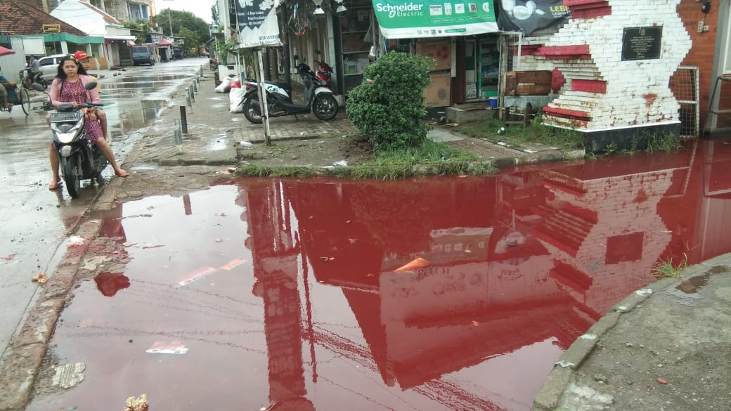 Banjir Merah Juga Terjadi di Susukan, Penyebabnya karena Ini